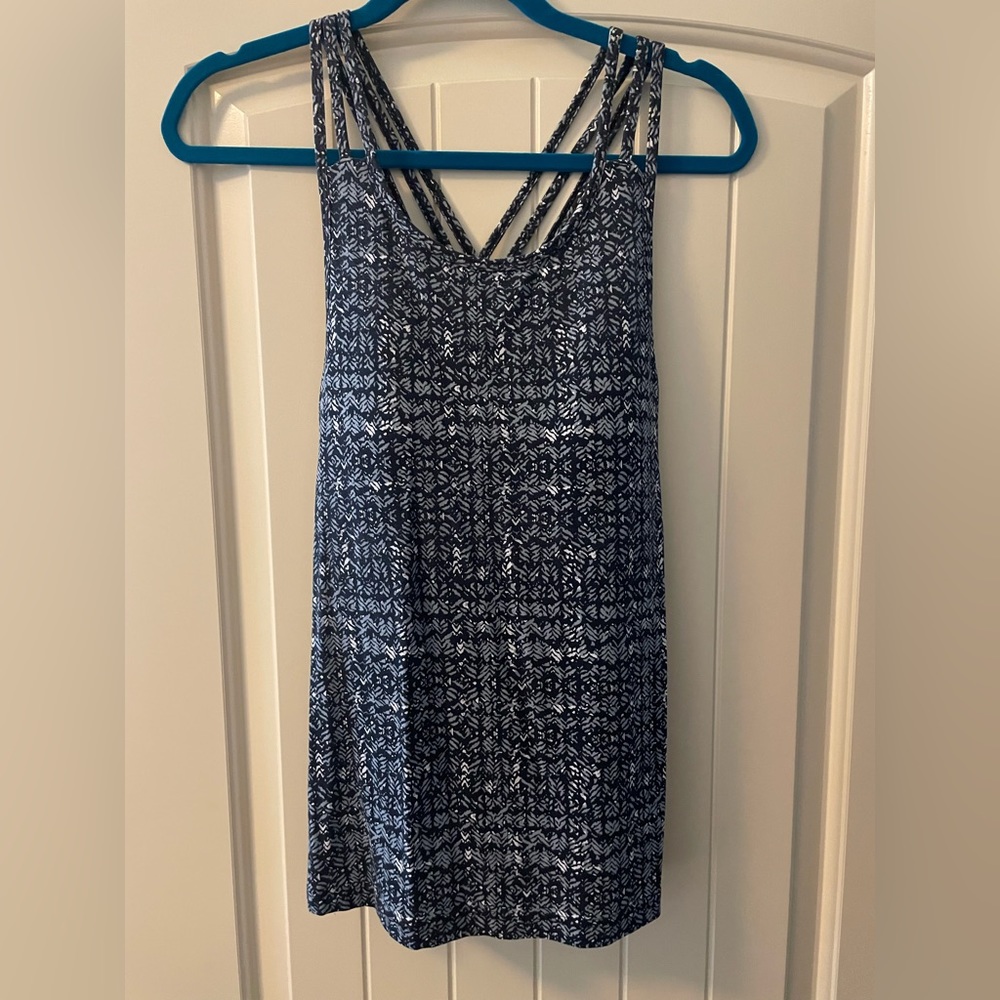 Athleta top